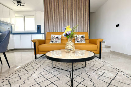 b8af2998cc7f00d93cf29222175396f1 - 1