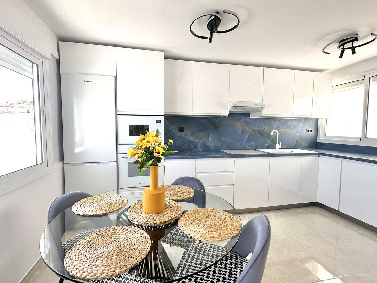 b8af2998cc7f00d93cf29222175396f1 - 10