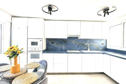 b8af2998cc7f00d93cf29222175396f1 - 11