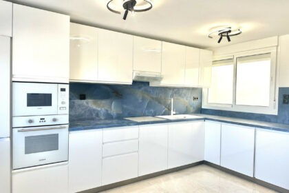 b8af2998cc7f00d93cf29222175396f1 - 15