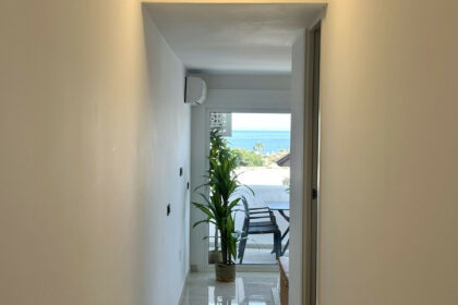 b8af2998cc7f00d93cf29222175396f1 - 18