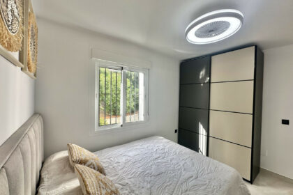 b8af2998cc7f00d93cf29222175396f1 - 22