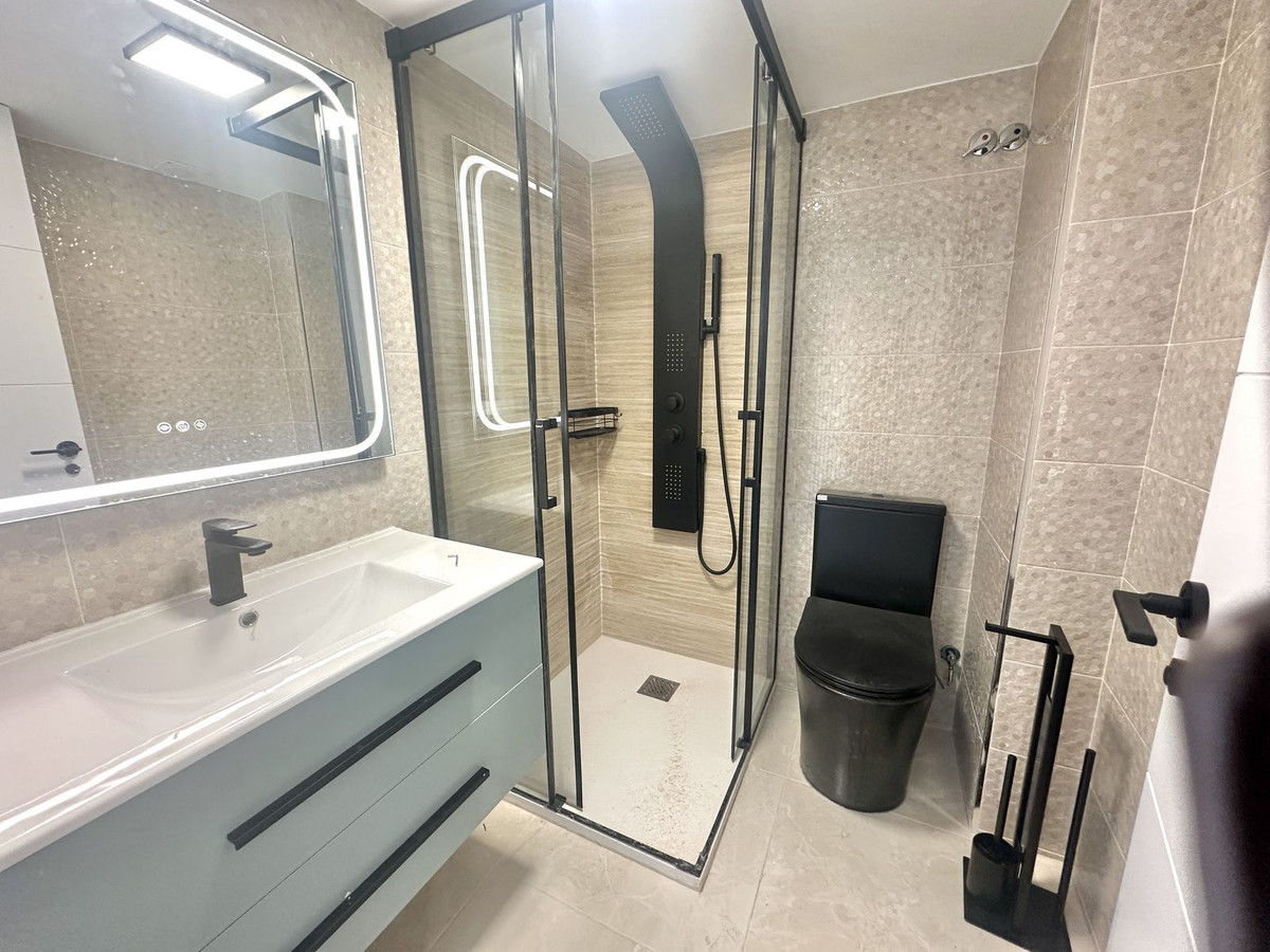 b8af2998cc7f00d93cf29222175396f1 - 31