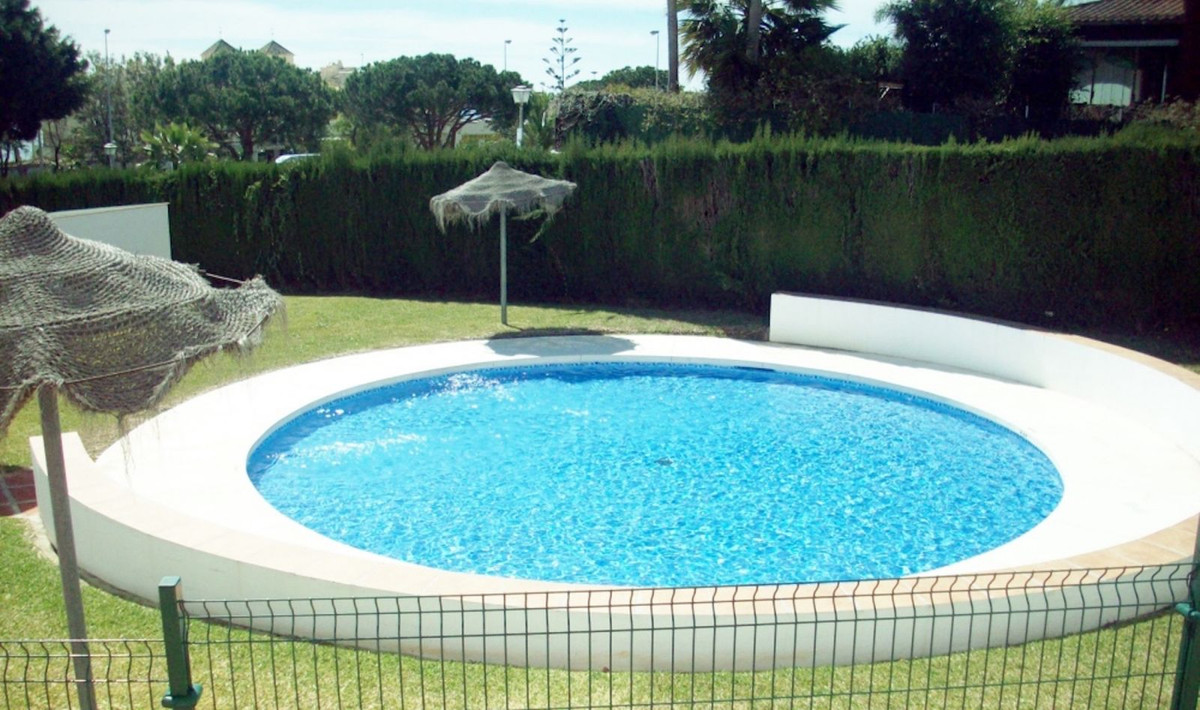 b8af2998cc7f00d93cf29222175396f1 - 35