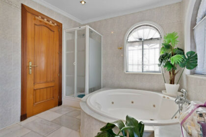 b90c7616003a5c493a9e5d538aa7666c - 19