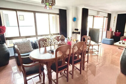 b993bf7a7b09468e8cf0ee40bd64a460 - 1