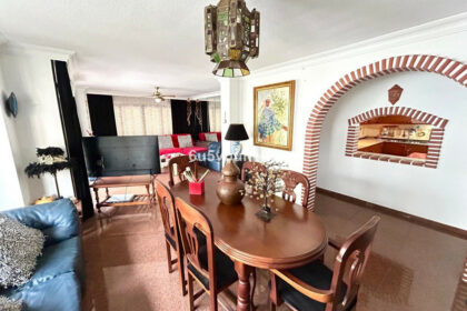 b993bf7a7b09468e8cf0ee40bd64a460 - 22