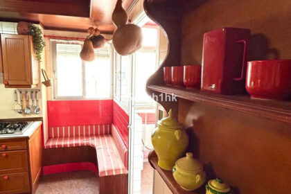 b993bf7a7b09468e8cf0ee40bd64a460 - 33