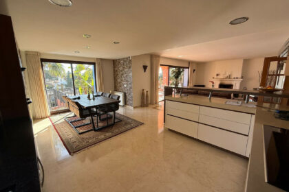 ba1afb38c81c7312ff9288c9d7272d67 - 12