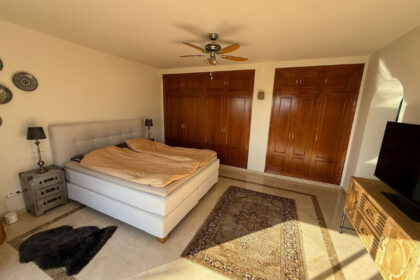 ba1afb38c81c7312ff9288c9d7272d67 - 16