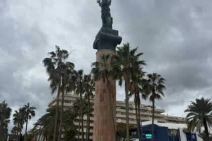 ba560a638ec4640cff7ec23077989773 - 10