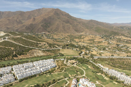 baae1428313188f5b57fff6e12c0ae4a - 21