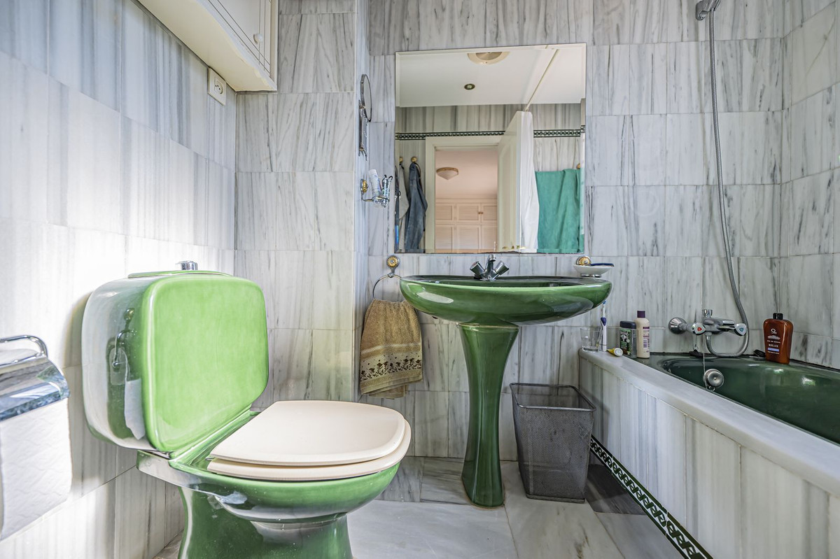 bb230c36b658e0b361cb45255ee7c508 - 24