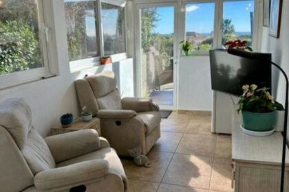 bce229de048f584a518e75783bda5956 - 14