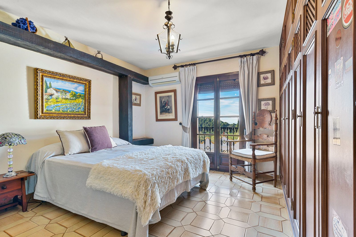 bcfd21026a95a25f585c87d201b7f080 - 20