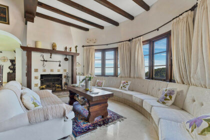 bcfd21026a95a25f585c87d201b7f080 - 3