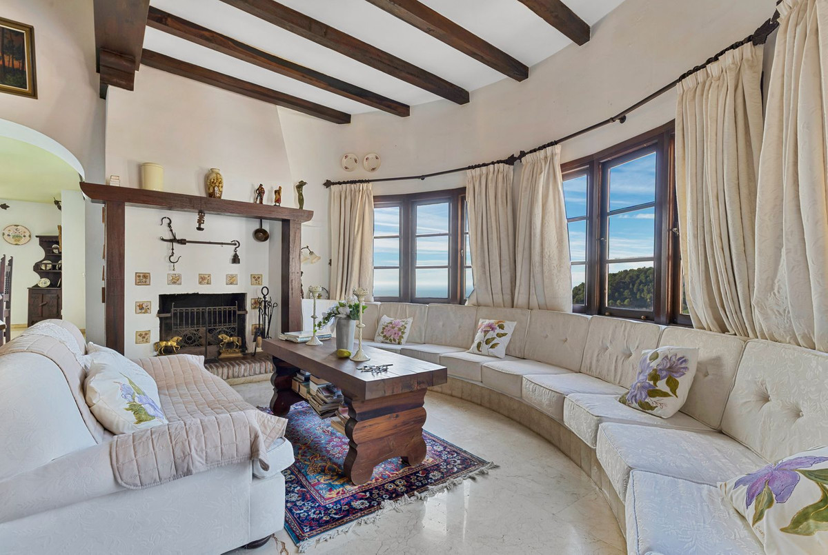 bcfd21026a95a25f585c87d201b7f080 - 3