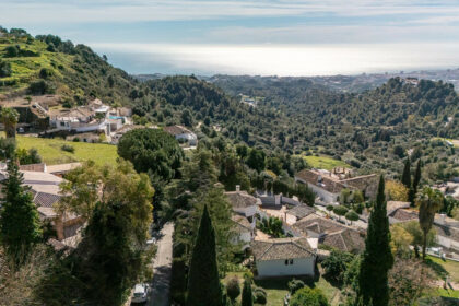 bcfd21026a95a25f585c87d201b7f080 - 36