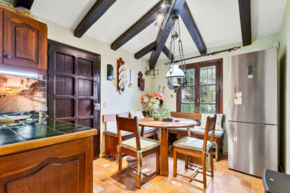 bcfd21026a95a25f585c87d201b7f080 - 5