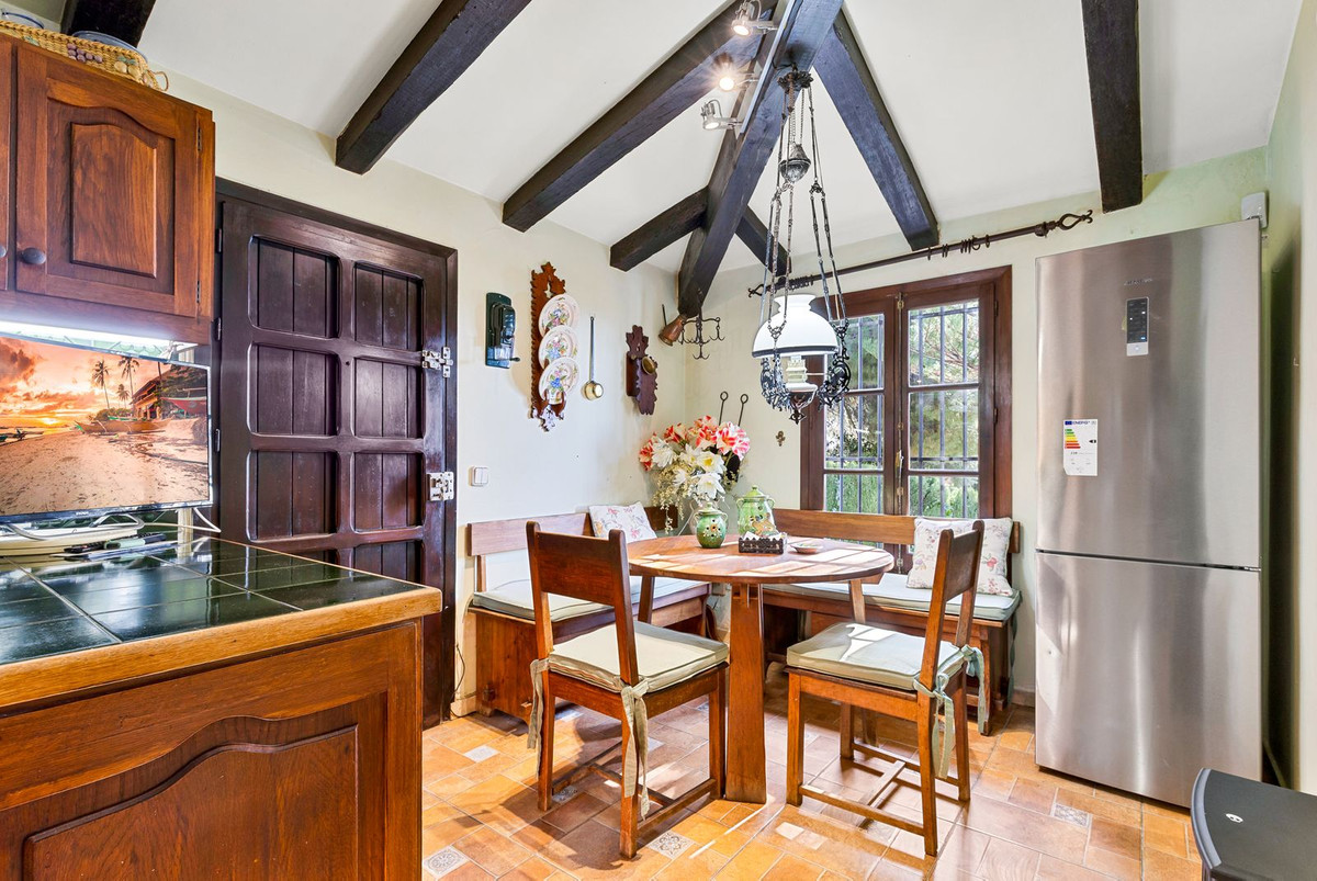 bcfd21026a95a25f585c87d201b7f080 - 5