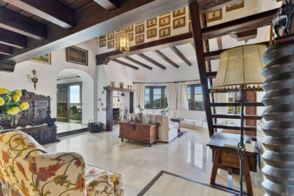 bcfd21026a95a25f585c87d201b7f080 - 8