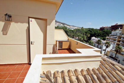 bd9f4dcb7a5e6a8e1477400c57e2bcaf - 31