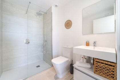 be384e30bd7c892f80c489168a009b99 - 28