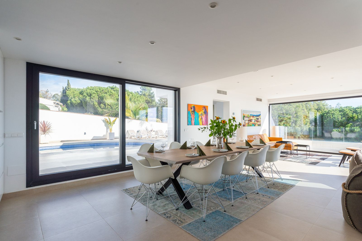 bf5e87f7c91acd1c24451586d23a560e - 30