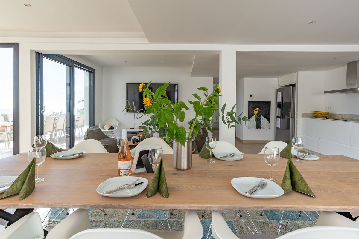 bf5e87f7c91acd1c24451586d23a560e - 33