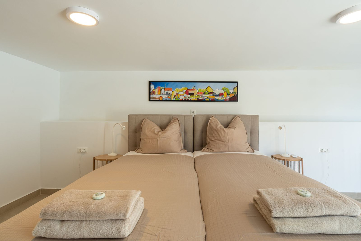 bf5e87f7c91acd1c24451586d23a560e - 62