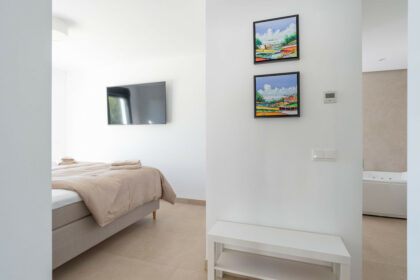 bf5e87f7c91acd1c24451586d23a560e - 9