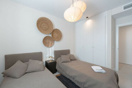 c046d9633cffda87330e655561bfc979 - 25