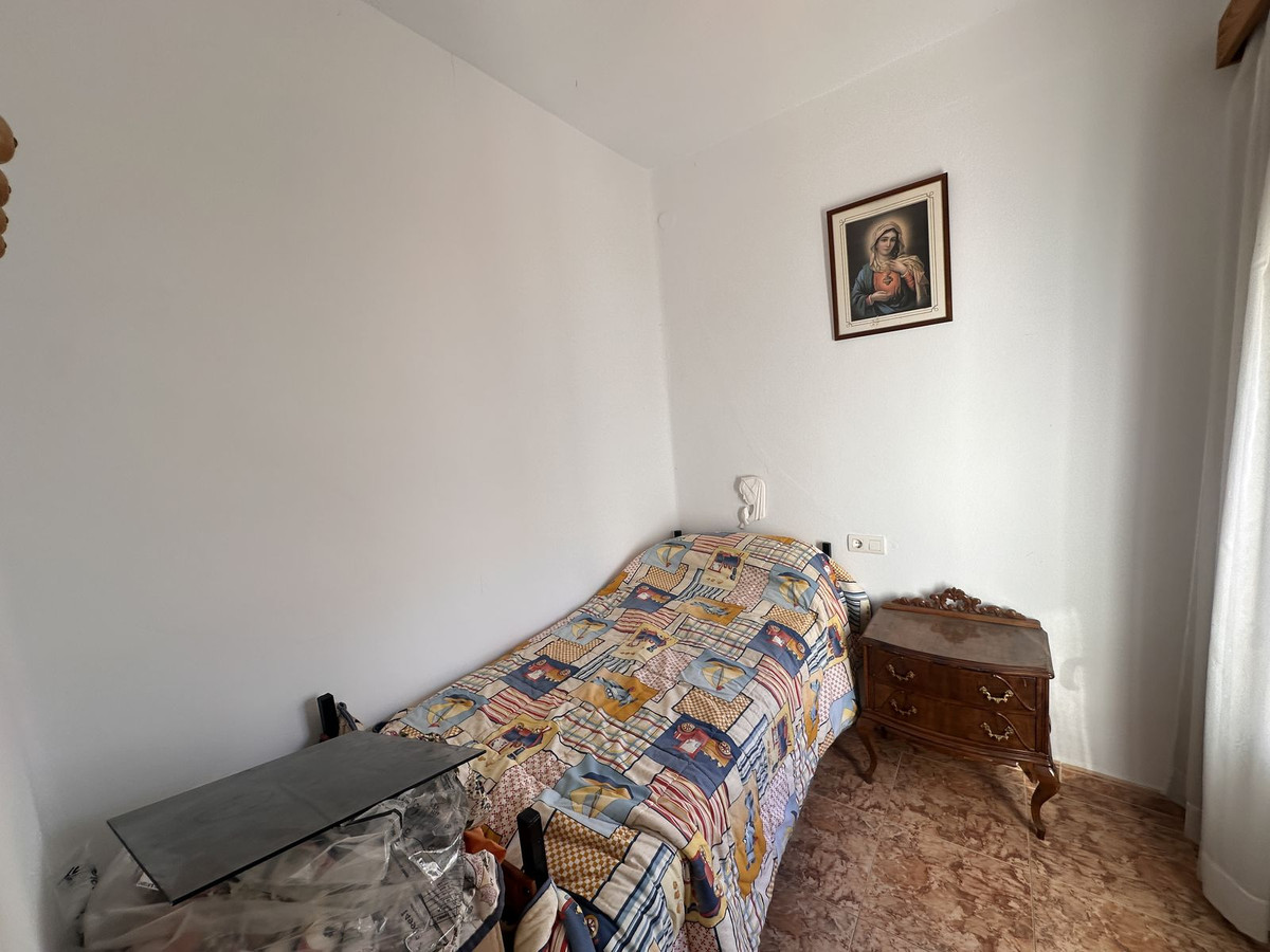 c19570492efa6f346d77991c4a4cf62e - 17