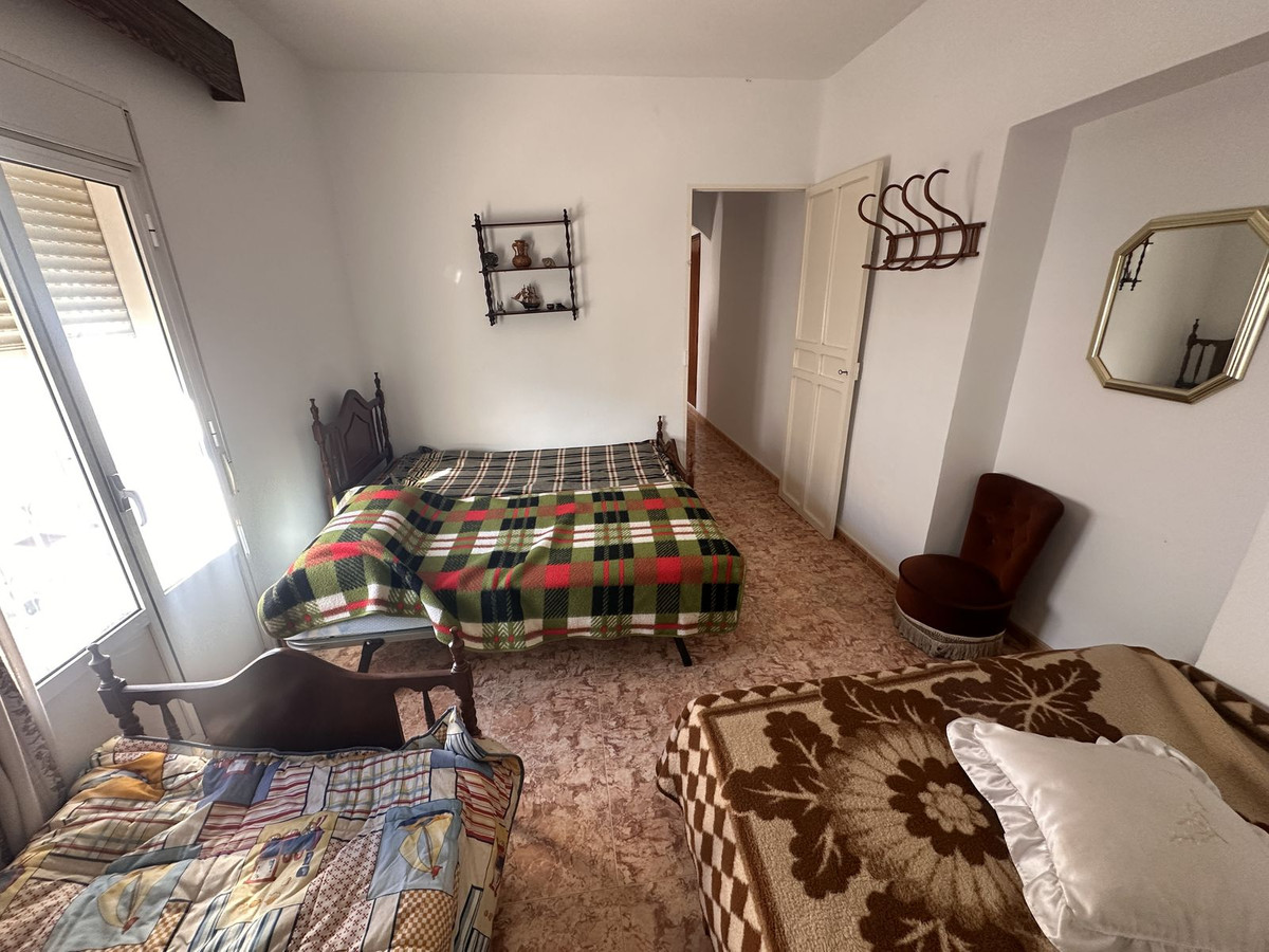 c19570492efa6f346d77991c4a4cf62e - 19