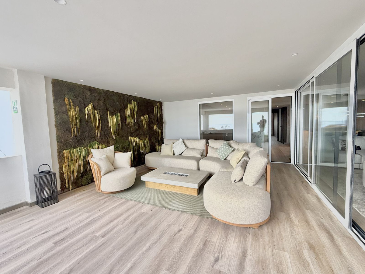 c1a43d56ba22890b475ef366521ef800 - 10