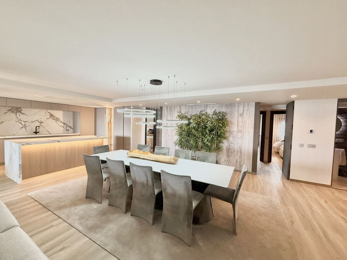 c1a43d56ba22890b475ef366521ef800 - 2