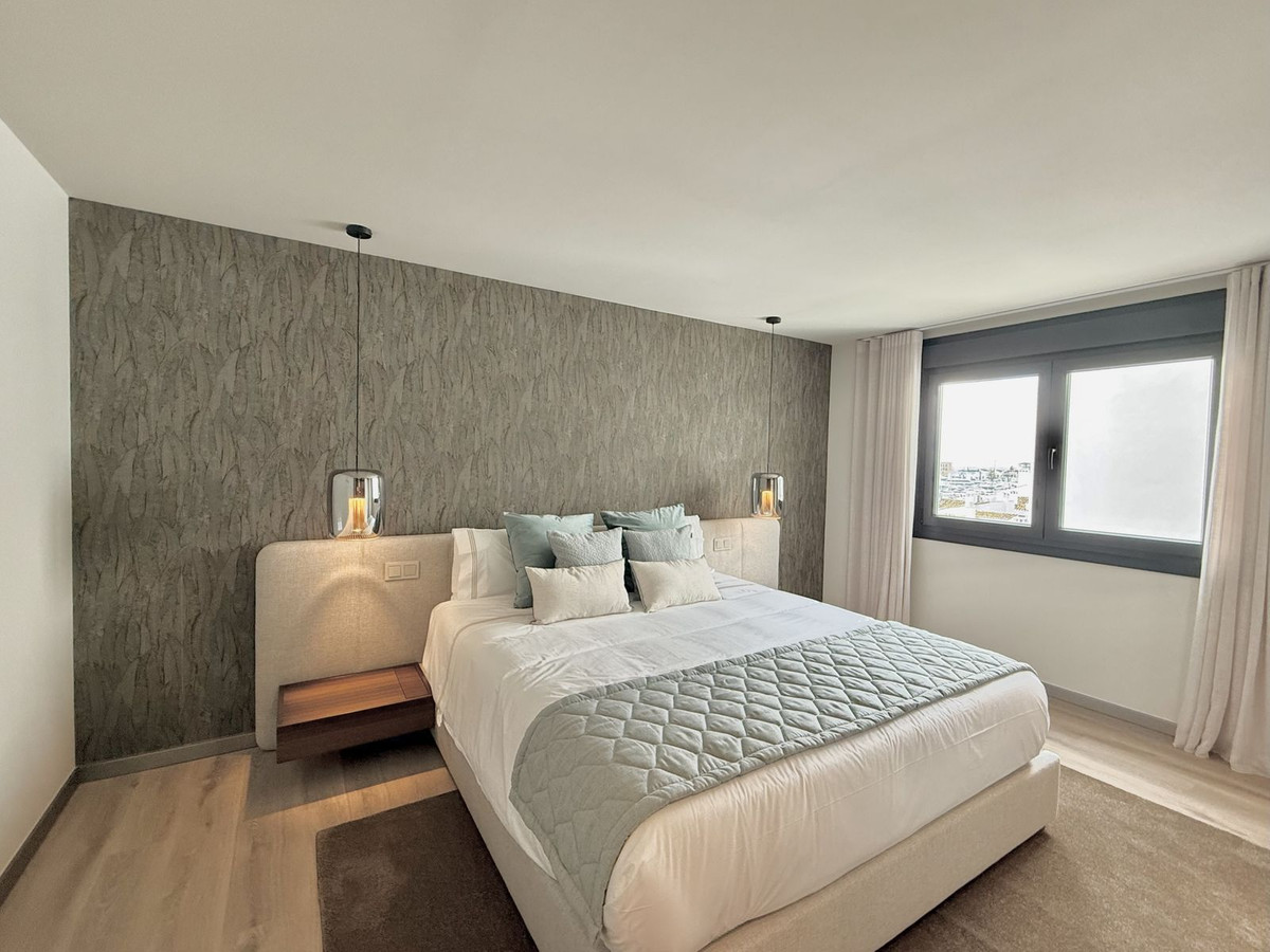 c1a43d56ba22890b475ef366521ef800 - 20