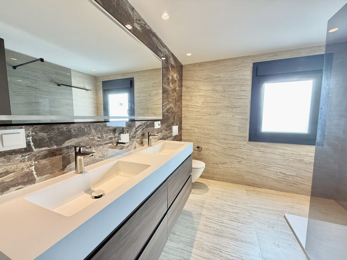 c1a43d56ba22890b475ef366521ef800 - 27