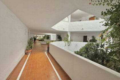 c1a43d56ba22890b475ef366521ef800 - 28