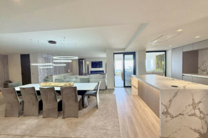 c1a43d56ba22890b475ef366521ef800 - 4