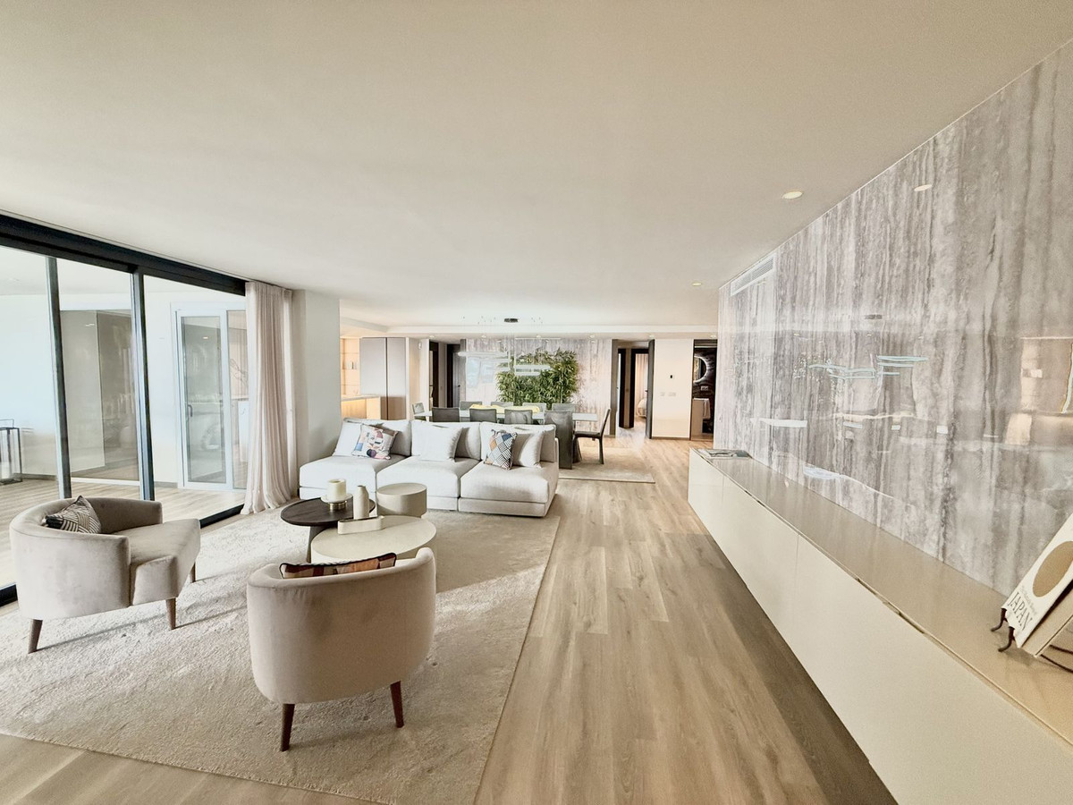 c1a43d56ba22890b475ef366521ef800 - 5