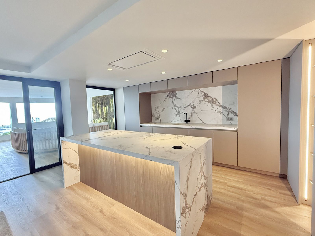 c1a43d56ba22890b475ef366521ef800 - 9