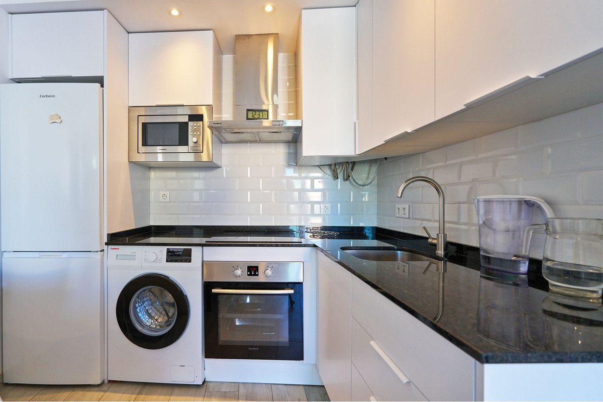 c25cb5c4000c9edc74f4b1583b5f9831 - 2