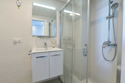 c25cb5c4000c9edc74f4b1583b5f9831 - 4