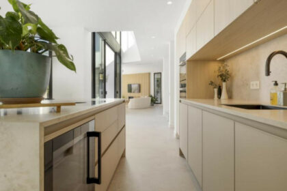 c317ed6cfc8e0590ef9ad3988147e4bc - 12