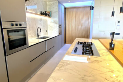 c330bd1f667b481c059c91bb7b12ffa6 - 10