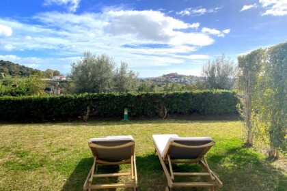 c330bd1f667b481c059c91bb7b12ffa6 - 18