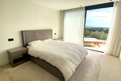 c330bd1f667b481c059c91bb7b12ffa6 - 21