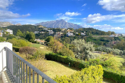 c330bd1f667b481c059c91bb7b12ffa6 - 30