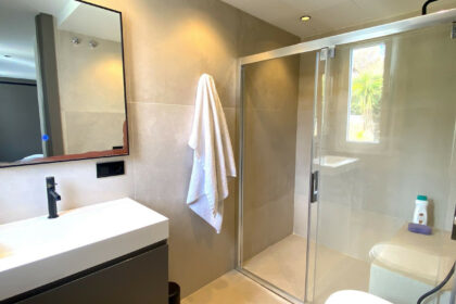 c330bd1f667b481c059c91bb7b12ffa6 - 39